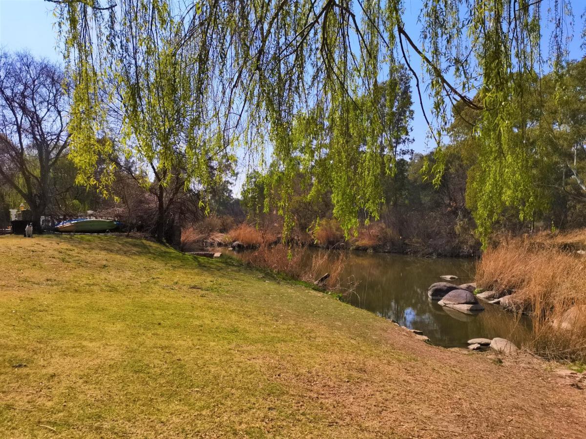 Otters' Haunt Eco Retreat Affittacamere Parys Esterno foto